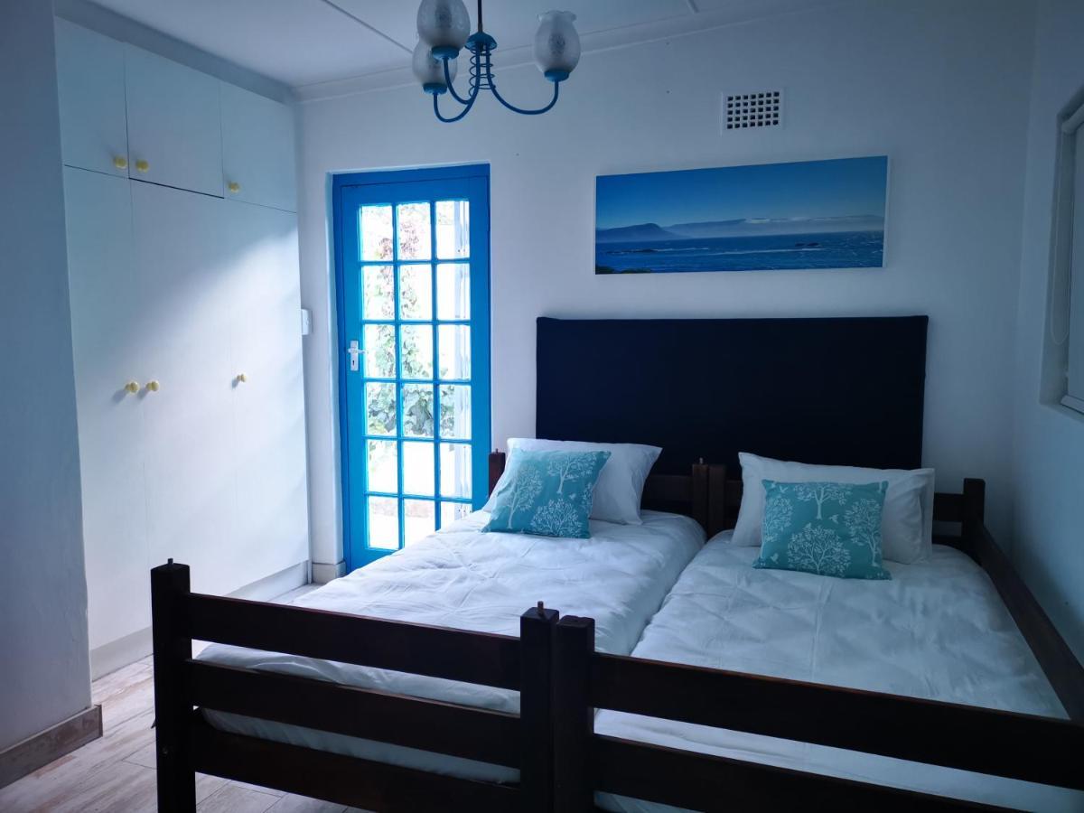 Rachawadee Accomodation​ & Health Spa Simonʼs Town Exterior foto