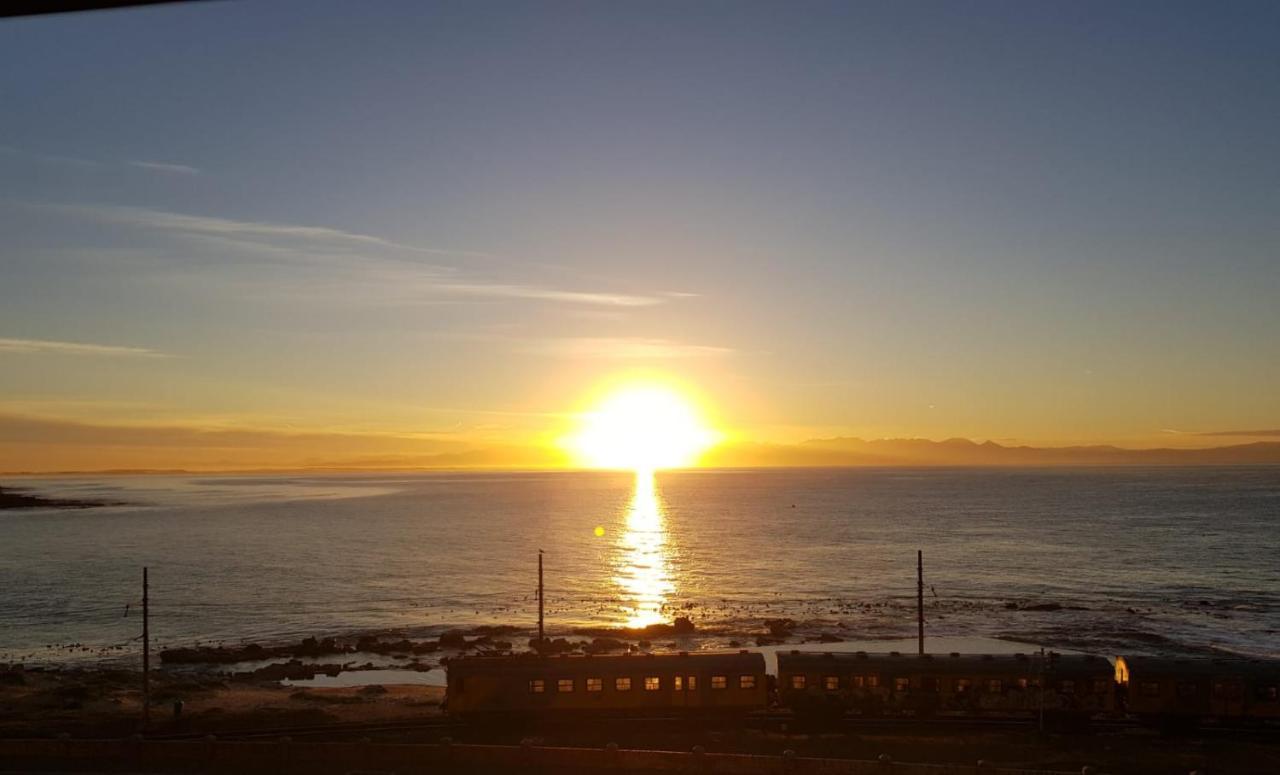 Rachawadee Accomodation​ & Health Spa Simonʼs Town Exterior foto