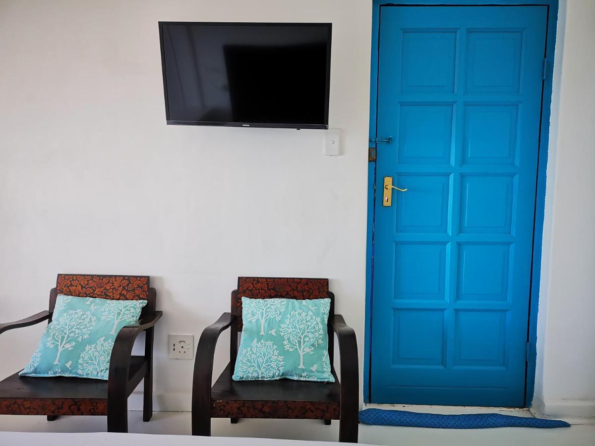 Rachawadee Accomodation​ & Health Spa Simonʼs Town Exterior foto